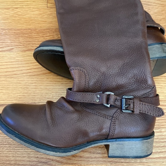 Steve Madden Ravinn Leather Knee High Zip Up Boots - Picture 13 of 16